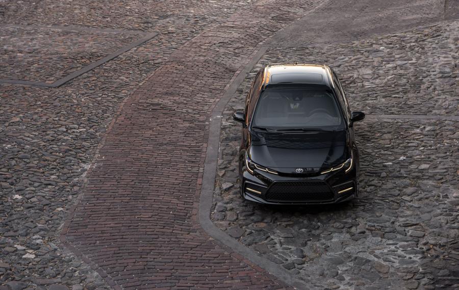  Toyota Corolla XSE Sedan 2019 года  (NA) (фото 25 из 45)